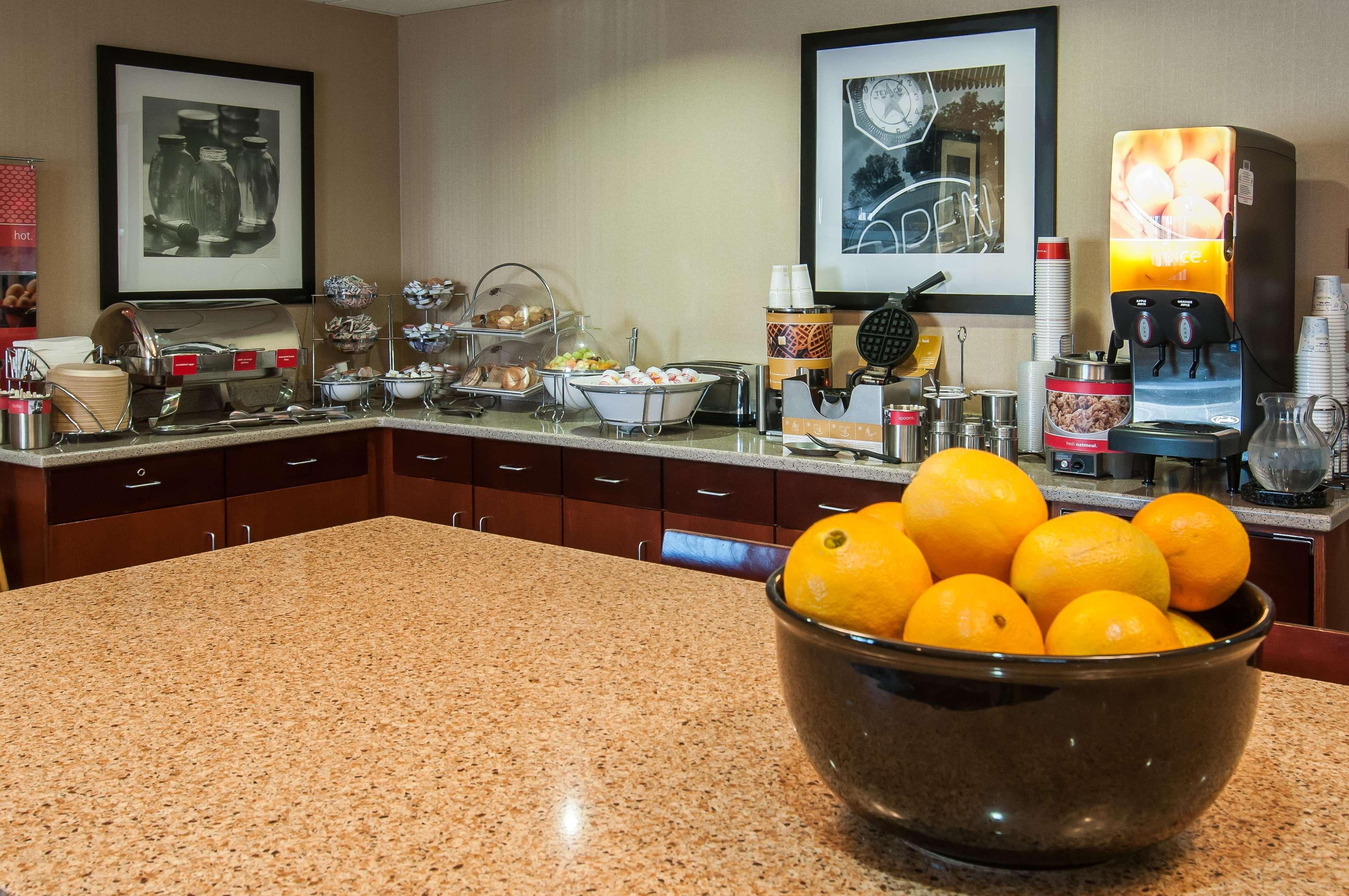 Hampton Inn Boise - Airport Restaurant photo