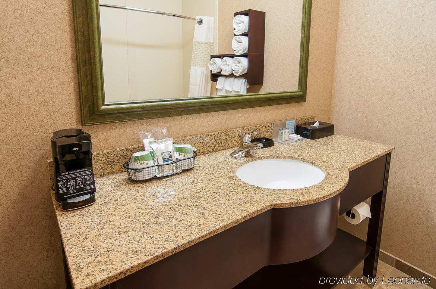 Hampton Inn Boise - Airport Room photo